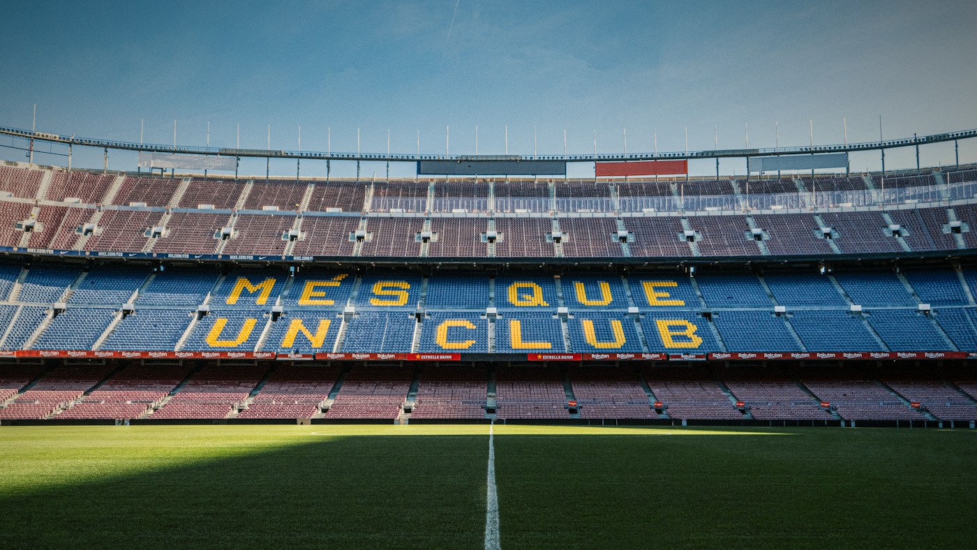 Barcelona Goalkeeper Crisis: Joan Garcia Faces Three-Week Absence with Meniscus Injury
