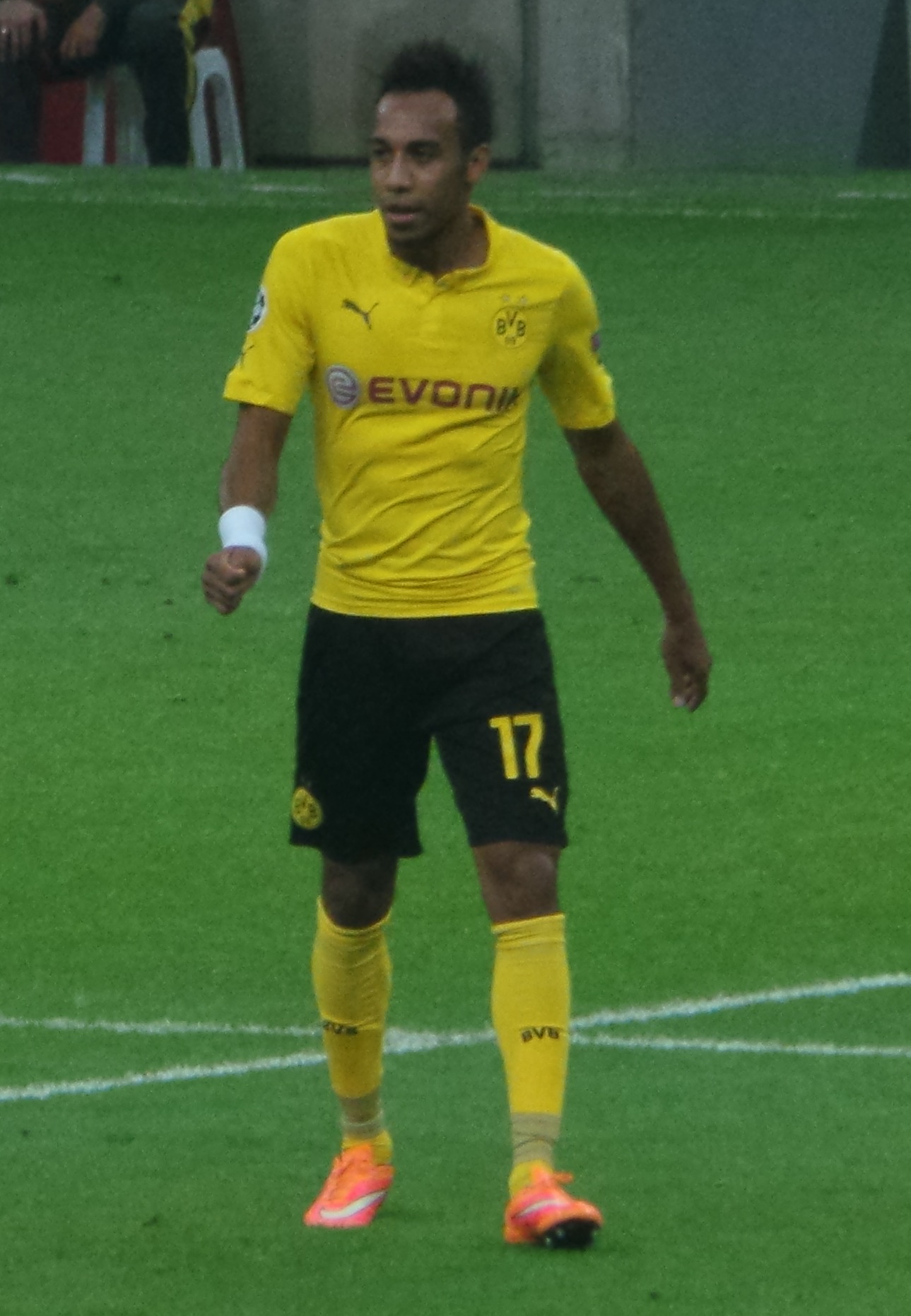 Deportivo lose top scorer Aubameyang to knee surgery