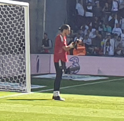 Juventus goalkeeper Grabara out for up to seven months after ACL surgery