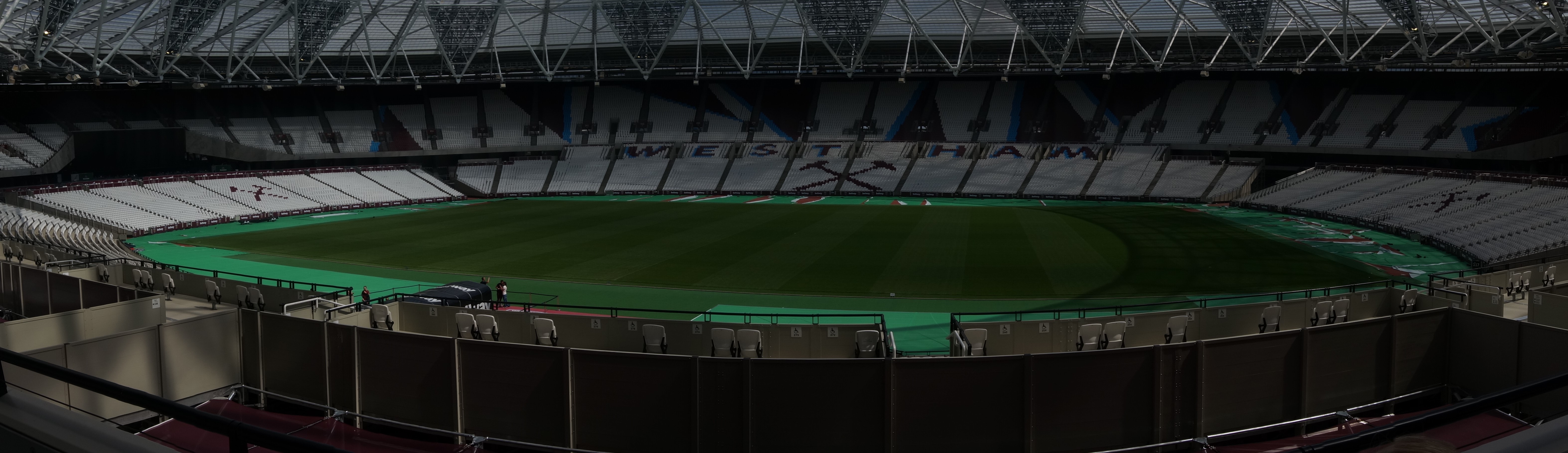 Khan Opens the Door: City Hall Would Consider Selling the London Stadium to West Ham