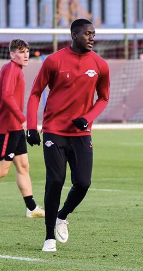 Konate withdraws from France squad with knee sprain and returns to Real Madrid